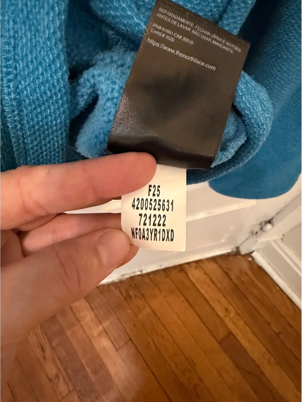 The North Face Textured Cap Rock Long Sleeve 1/4 Zip Pullover